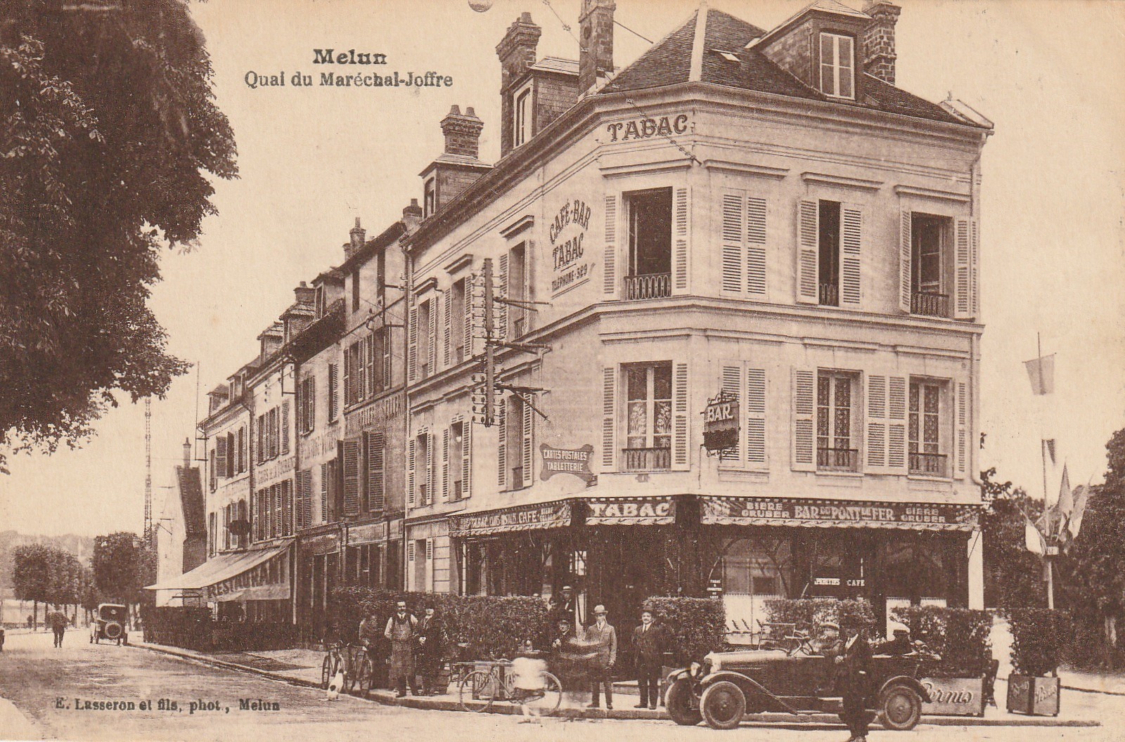 77 MELUN. Café Tabac Quai du Maréchal Joffre 1934 voiture ancienne décapotable