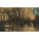 77 CHELLES GOURNAY. Pêcheurs en barques sur la Marne à l'Ile Victor 1908