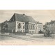 78 SAINT-GERMAIN-EN-LAYE. Attelage, Théâtre et Statue de Thiers vers 1900
