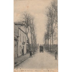78 DAMPIERRE EN YVELINES. Le Tambour de Ville et Diligence Route de Cernay vers 1900