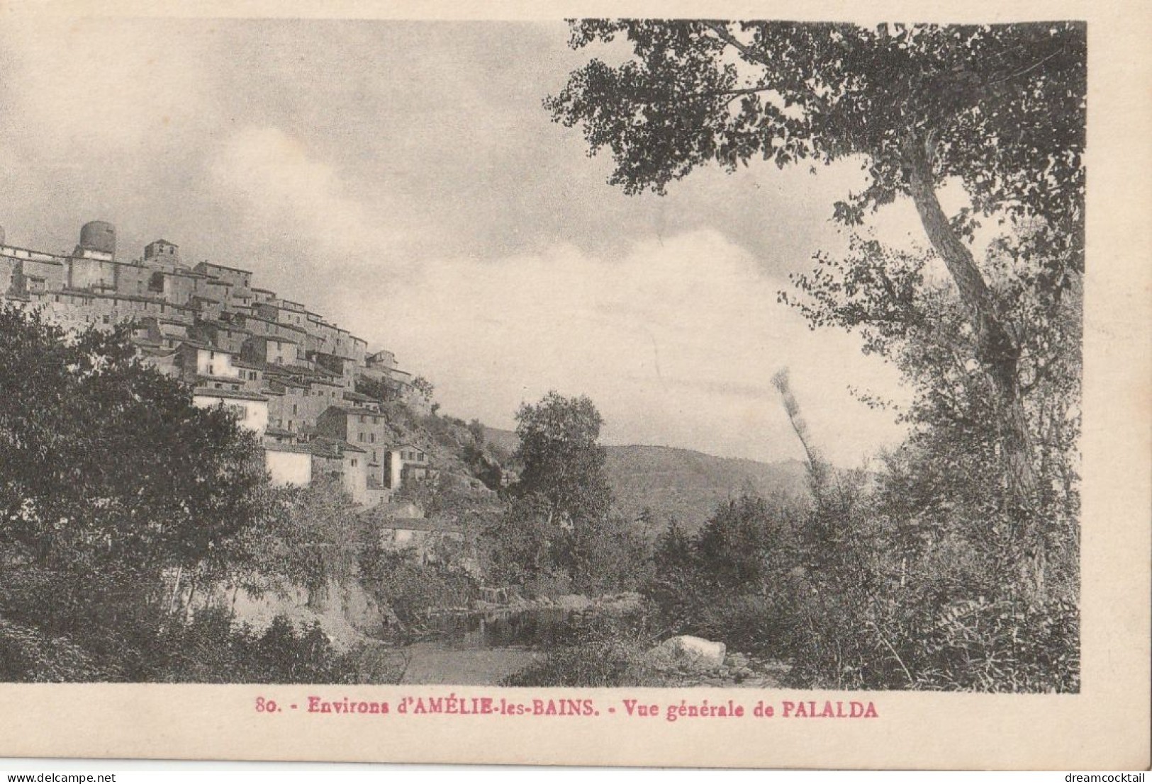 11 PALALDA. Le Village