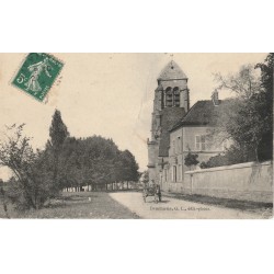 77 OTHIS. Attelage mule à l'Entrée du Village vers 1914