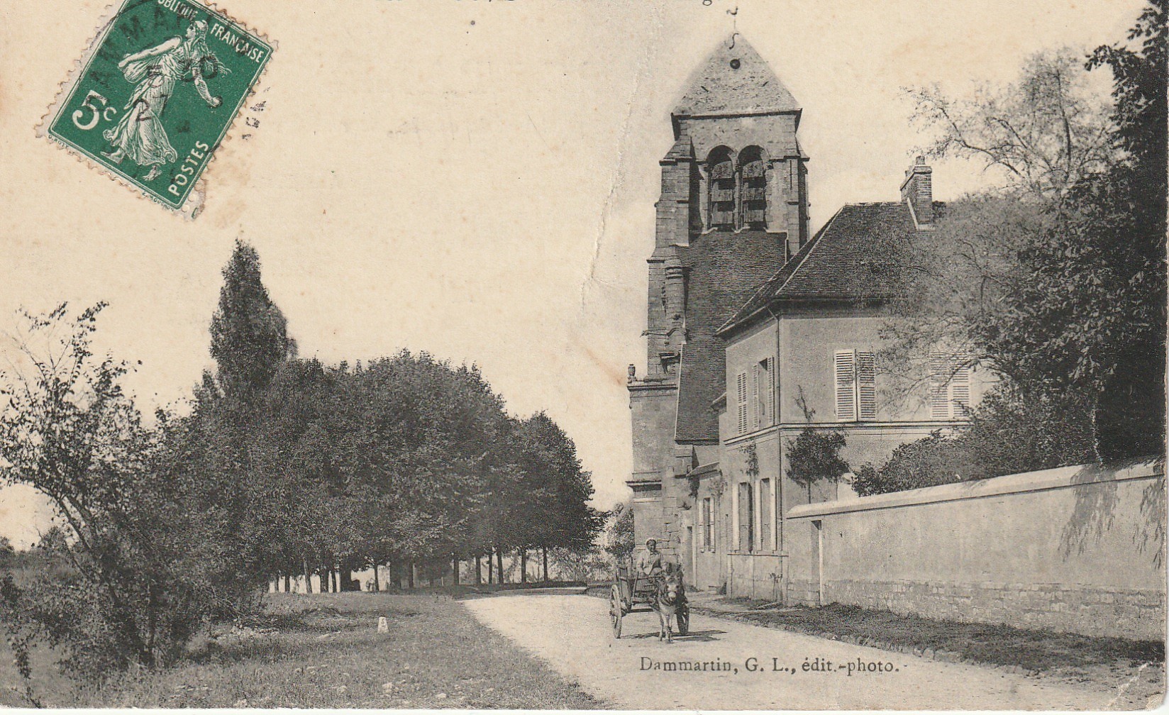 77 OTHIS. Attelage mule à l'Entrée du Village vers 1914