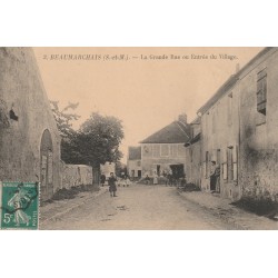77 BEAUMARCHAIS. La Grande Rue ou Entrée du Village avec attelage