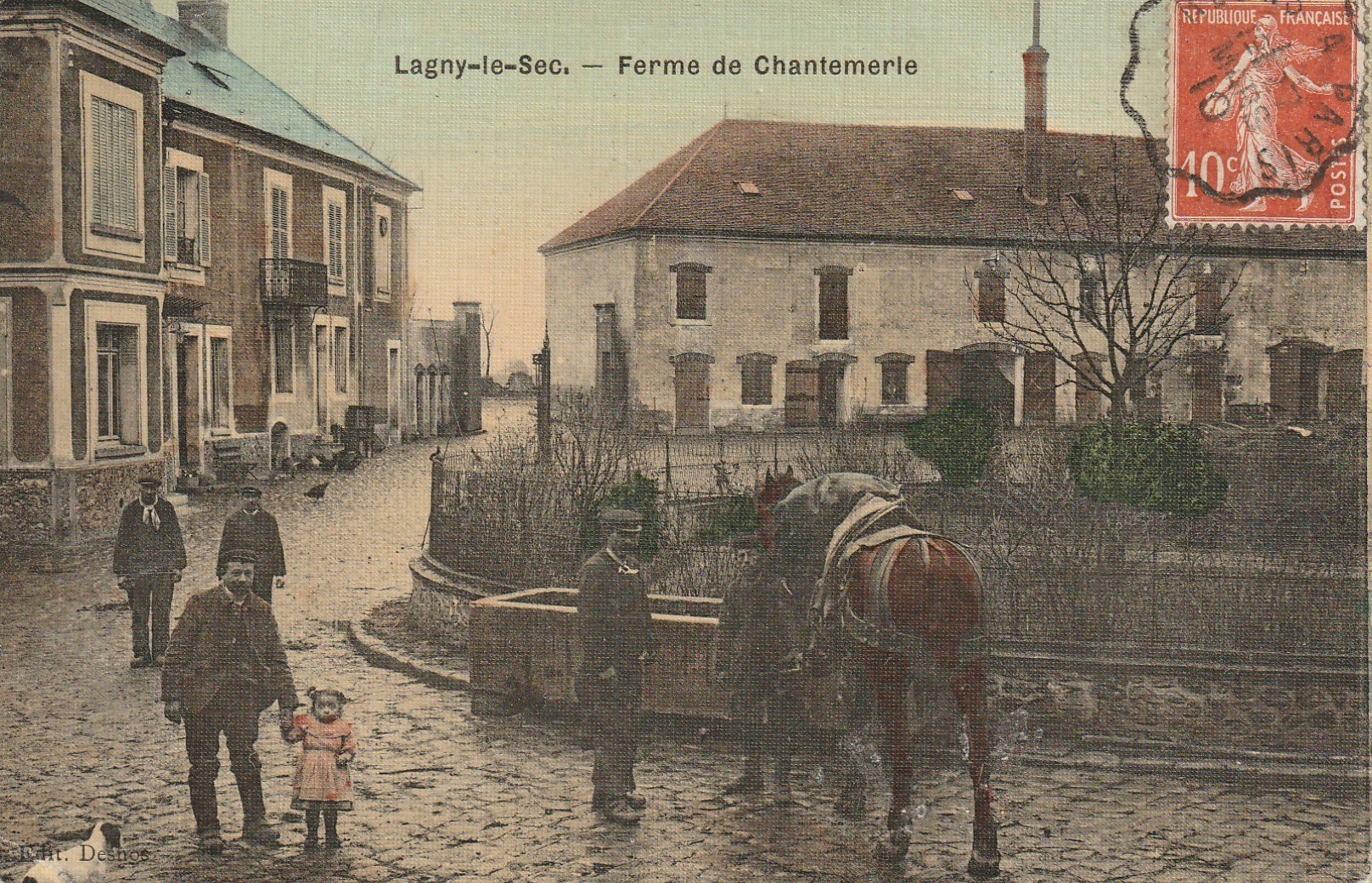 60 LAGNY-LE-SEC. Ferme de Chantemerle avec cheval à l'abreuvoir 1910