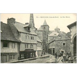 22 TREGUIER. Rue Ernest-Renan. Vitrerie Lecuziat et Le Courtès. Tailleur de Pierres