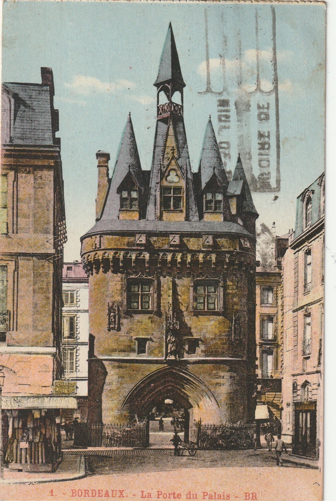 Lot 2 cpa 33 BORDEAUX. Porte du Palais 1926 et Monument des Girondins 1910