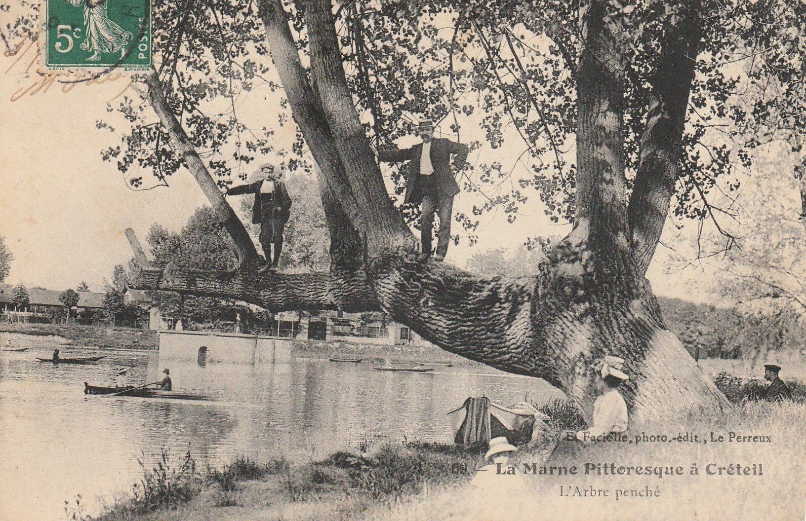 94 CRETEIL. Personnages sur Arbre penché 1908 et Canoteurs