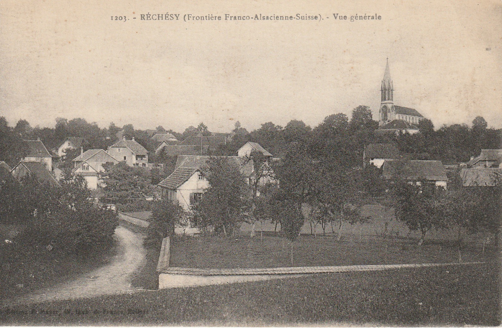 90 RECHESY. Le Village