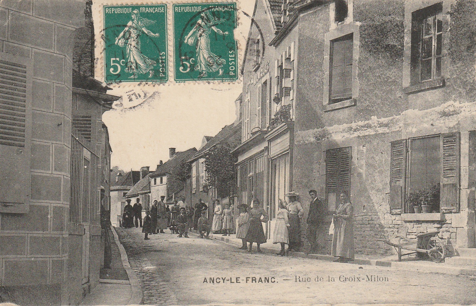 89 ANCY LE FRANC. Belle animation Rue de la Croix Milon 1911