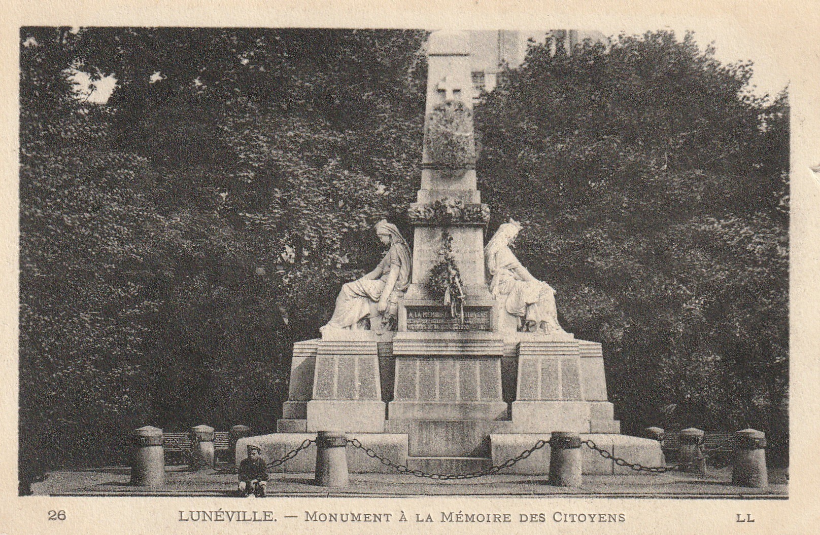 54 LUNEVILLE. Monument à la Mémoire des Citoyens 1919