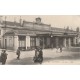 86 POITIERS. La Gare bien animée. Fin filament bord droit...