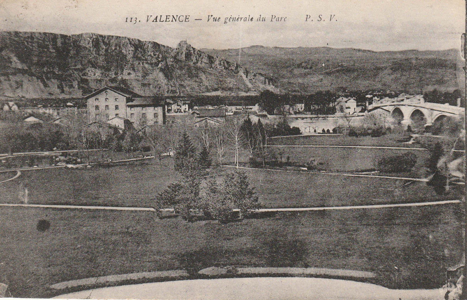 26 VALENCE. Vue générale du Parc vers 1920...