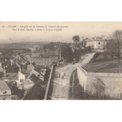 2 x cpa 08 SEDAN. Avenue du Général Margueritte et Sous-Préfecture
