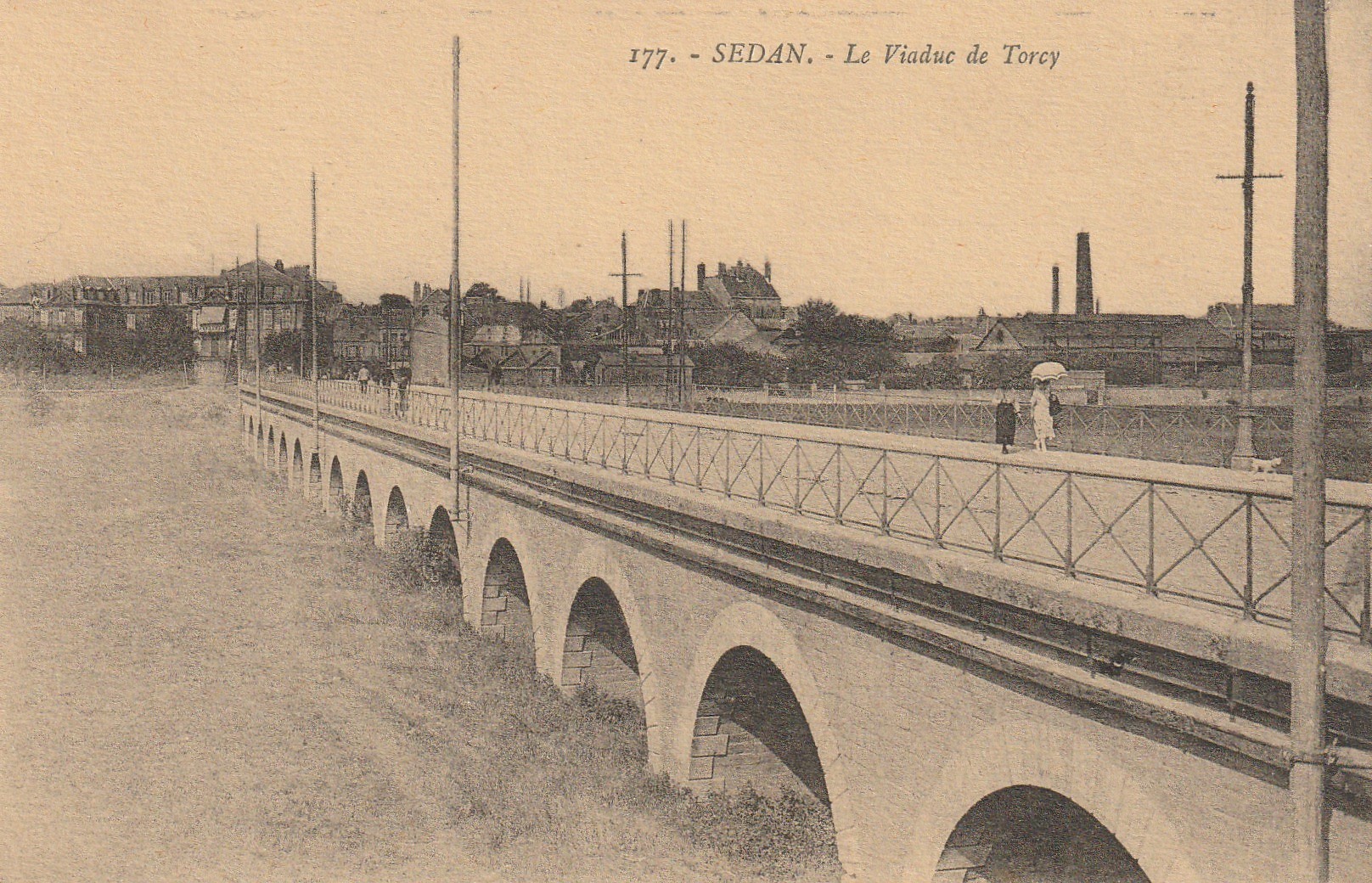 2 x cpa 08 SEDAN. Viaduc de Torcy et Usine Stackler