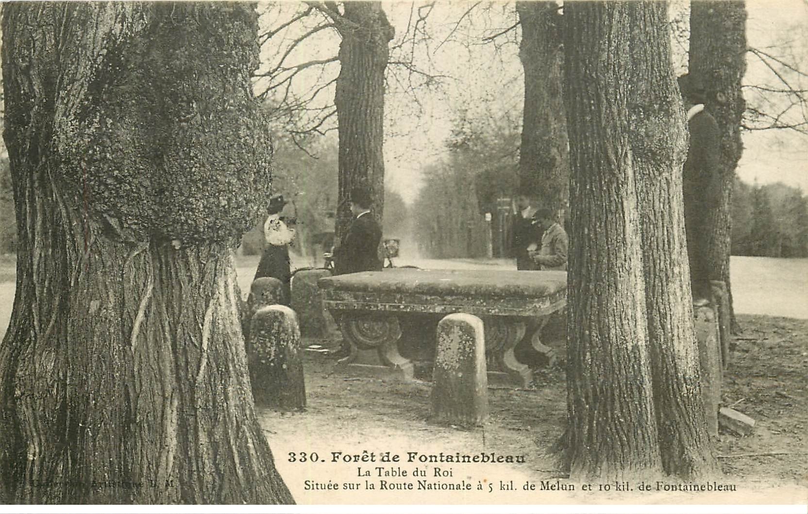 carte postale ancienne 77 FONTAINEBLEAU. La Table du Roi Route Nationale 1910