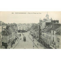 carte postale ancienne 77 FONTAINEBLEAU. Place de l'Etape aux Vins Pharmacie