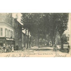 carte postale ancienne 77 FONTAINEBLEAU. Avenue du Chemin de Fer. Tampon Militaire