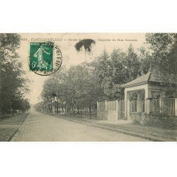 carte postale ancienne 77 FONTAINEBLEAU. Route de Melun Chapelle du Bon Secours 1912