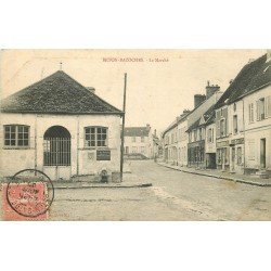 77 BETON-BAZOCHES. Le Marché 1905