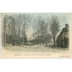 carte postale ancienne 03 MOULINS. Avenue de la Gare Place République 1905