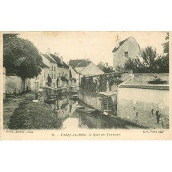 carte postale ancienne 77 CRECY-EN-BRIE. Le Quai des Tanneurs 1906
