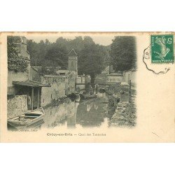 carte postale ancienne 77 CRECY-EN-BRIE. Le Quai des Tanneries ballade en barge