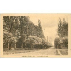 carte postale ancienne 77 COMBS-LA-VILLE. Avenue de la Forêt 1933