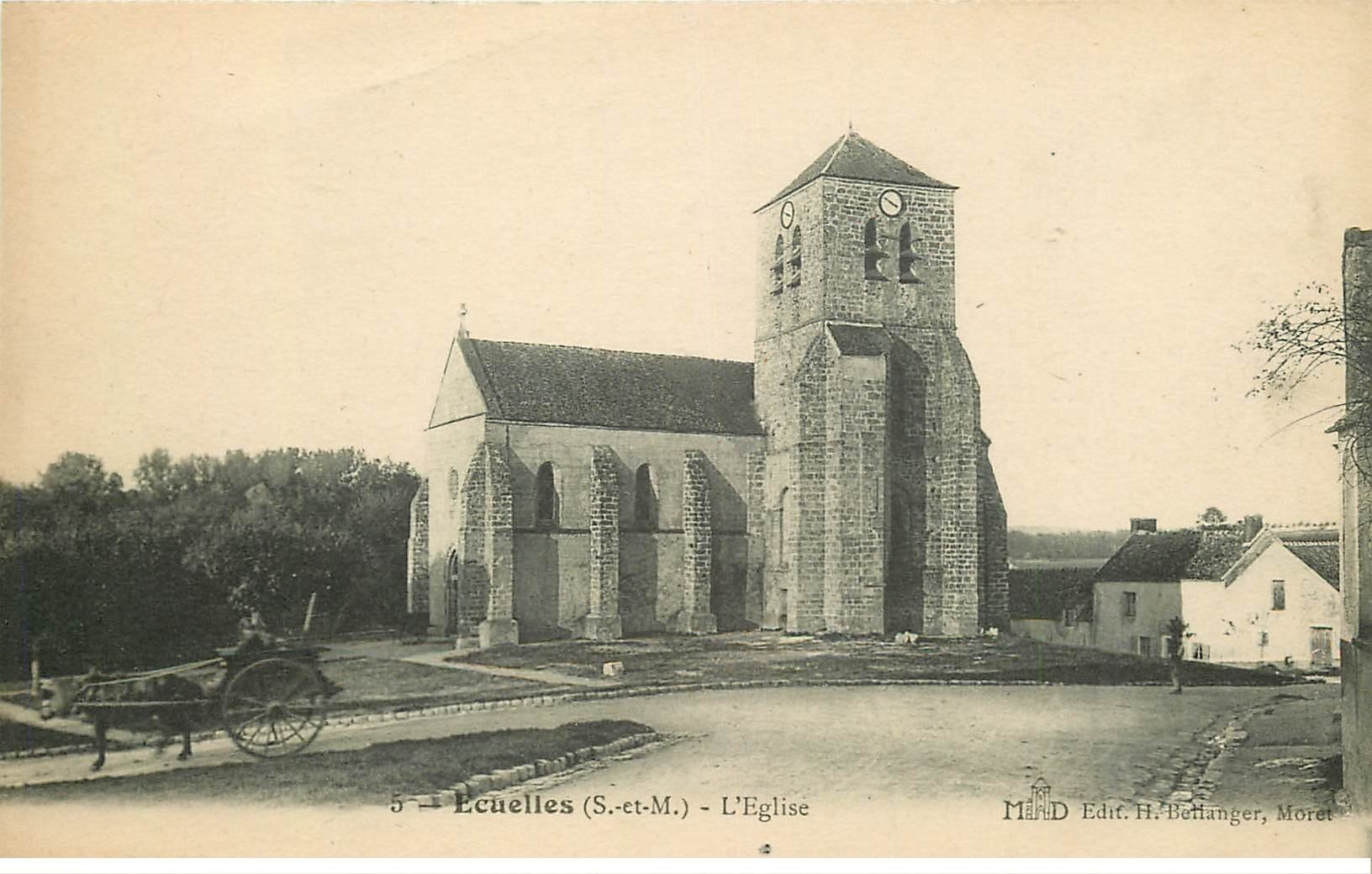 carte postale ancienne 77 ECUELLES. L'Eglise et attelage