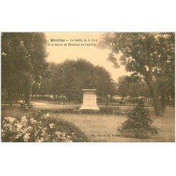 carte postale ancienne 03 MOULINS. Jardin de la Gare Statue de Banville