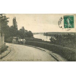 carte postale ancienne 77 MELUN. La Descente de Vaux-le-Pénil 1910. Attelage Pianos José musique et instruments