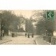 carte postale ancienne 77 MELUN. Parc Château de Vaux-le-Pénil avec Facteur à vélo 1908