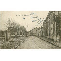 carte postale ancienne 77 LE PIN. Rue de Chelles 1919