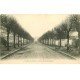 carte postale ancienne 77 LA CHAPELLE-LA-REINE. Avenue de Fontainebleau vers 1900