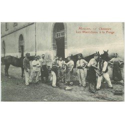 03 MOULINS. Les Maréchaux Ferrants à la Forge. 10° Chasseurs militaires et Chevaux