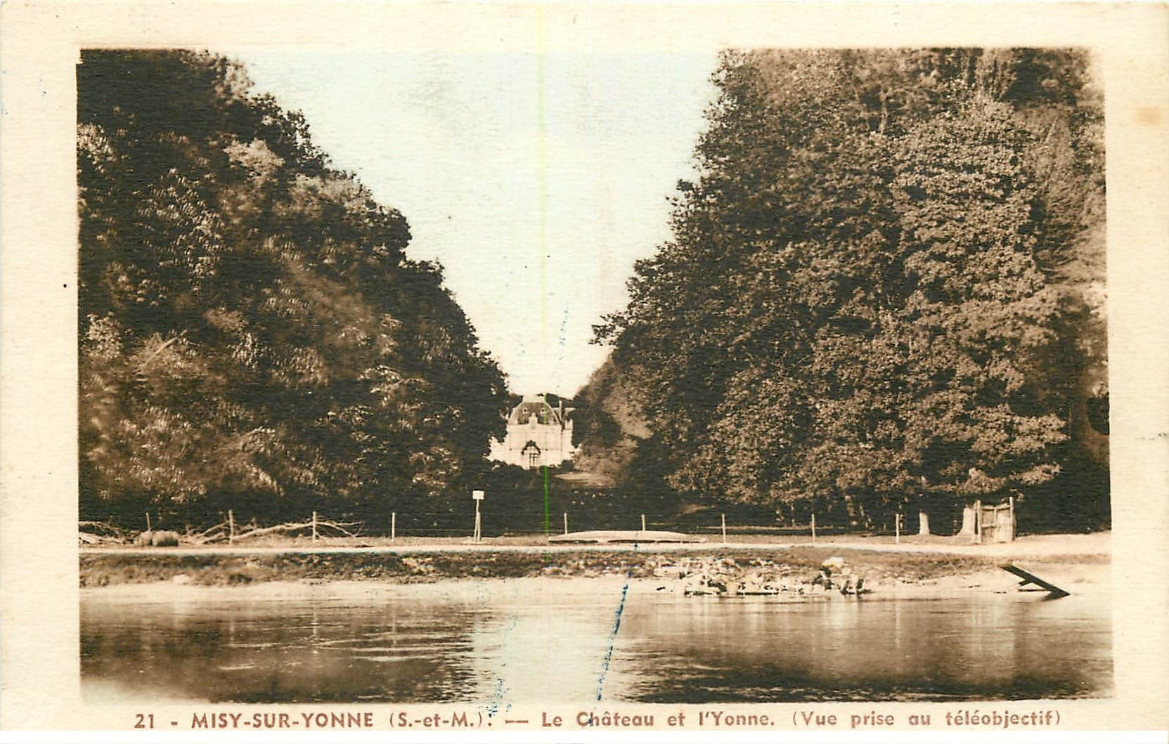 carte postale ancienne 77 MISY-SUR-YONNE. La Château. Timbre absent 1951