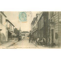 carte postale ancienne 77 MARLOTTE. Grande Rue et Clocher 1906