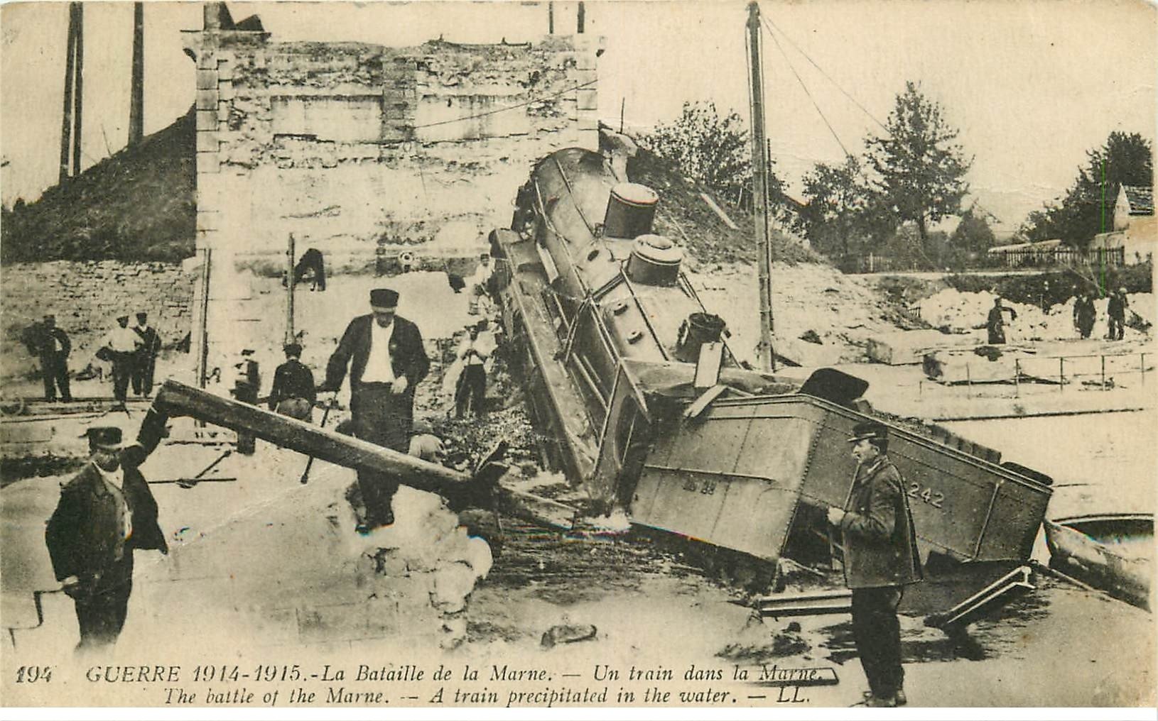 carte postale ancienne 77 MARY-SUR-MARNE. Un Train dans la Marne