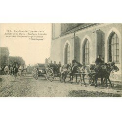 carte postale ancienne 77 NEUFMONTIERS. Artillerie traversant le Village