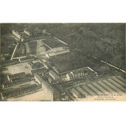 carte postale ancienne 77 FONTAINEBLEAU. Ecole Artillerie et Quartier Lariboisière vu en Avion 1921
