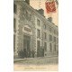 carte postale ancienne 77 FONTAINEBLEAU. Porte Quartier Boufflers 7° Dragons 1909