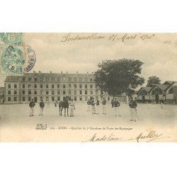 carte postale ancienne 77 FONTAINEBLEAU. Quartier 5° Escadron du Train des Equipages 1906