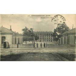 carte postale ancienne 77 FONTAINEBLEAU. Quartier Lariboisière 1916. Tampon Militaire