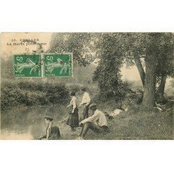 77 CHELLES. Pêcheur et Pêcheuse sur la Marne 1915