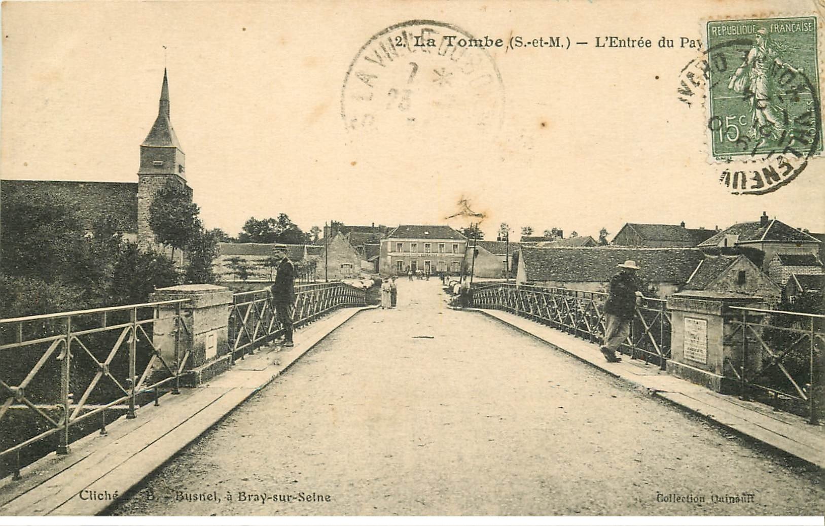 carte postale ancienne 77 LA TOMBE. Entrée du Pays 1924