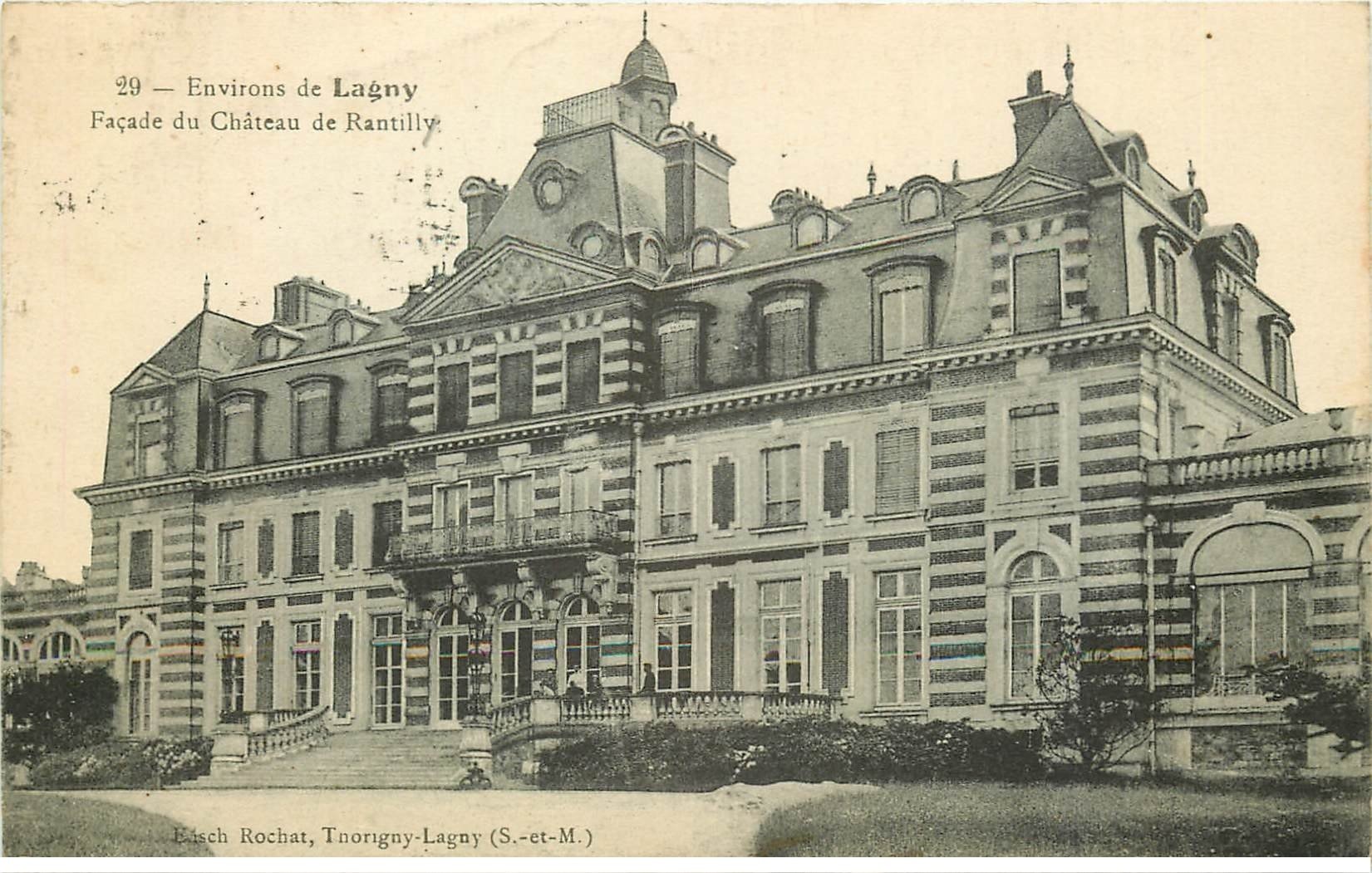 carte postale ancienne 77 ROZAY ROZOY-EN-BRIE. L'Ecole communale 1911. Nombreux timbres