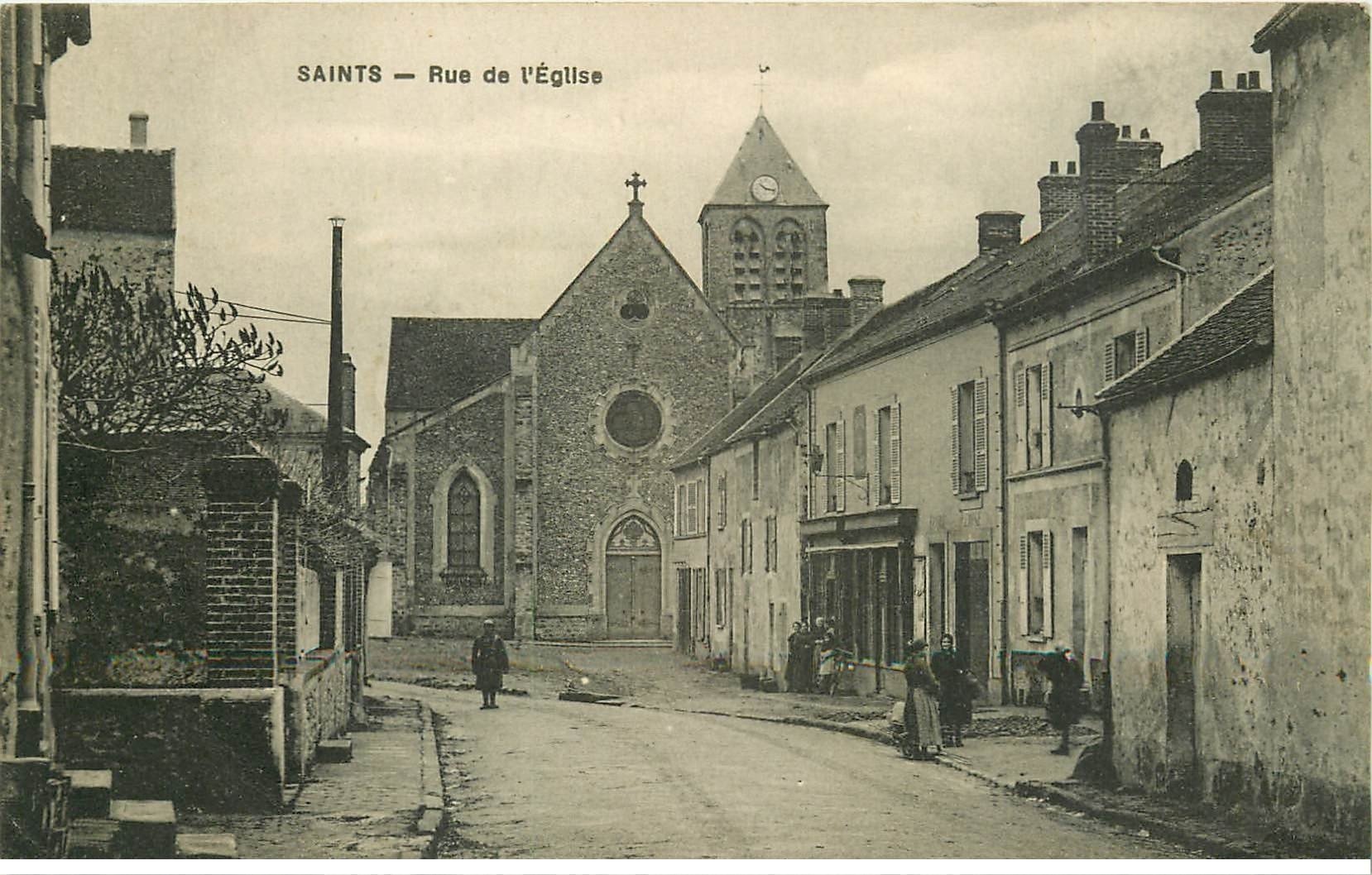 carte postale ancienne 77 SAINTS. Rue de l'Eglise 1926