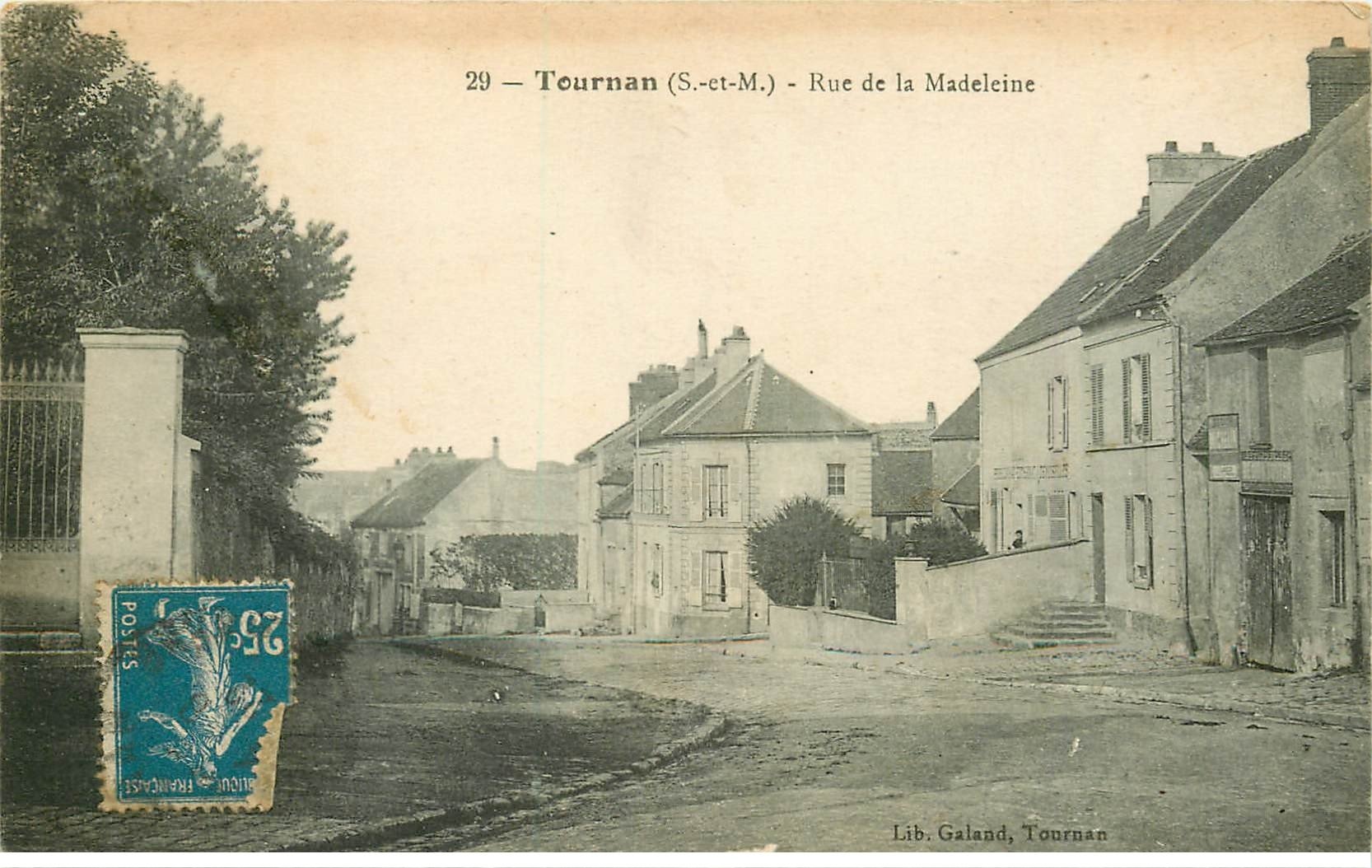 carte postale ancienne 77 TOURNAN. Rue de la Madeleine 1922 Pensionnat