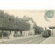 carte postale ancienne 77 TOURNAN. Les Quais de la Gare avec locomotive à vapeur 1905
