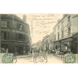 carte postale ancienne 77 TOURNAN. Rue de Provins 1903 Tabac vente de Cartes Postales illustrées et Au Bon Marché avec Facteur
